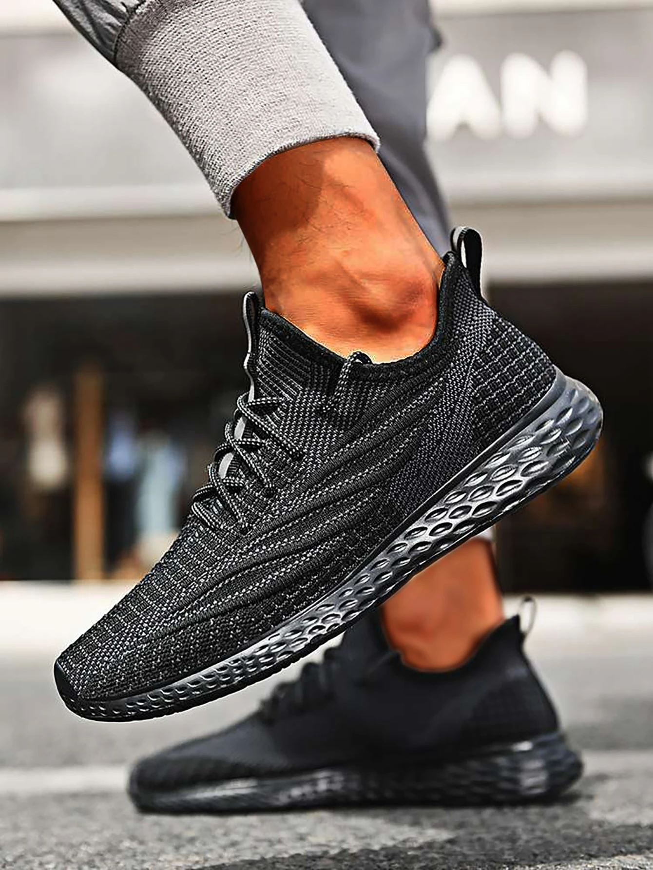 mens knit running shoes