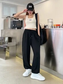 DAZY 字母補丁細節短款背心 - 米色 - 查看 5