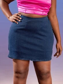 SHEIN SXY Plus Ruched Denim Shorts - Dark Wash - View 2