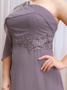 SHEIN Belle 大碼貼花單肩打褶細節雪紡超長伴娘洋裝 - 淡紫色 - 查看 3