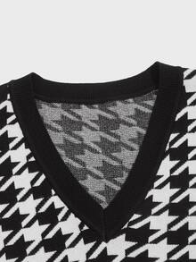 Manfinity RebelGame Men Contrast Trim Houndstooth Sweater Vest - Black and White - View 4