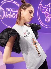 Amy Fitz Art 標語和人物圖案蝴蝶袖上衣 - 淺灰色 - 查看 3