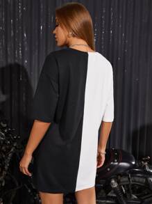 Muchica Vestido estilo camiseta de color combinado con estampado de figura sin cinturón - Blanco y Negro - Ver 2