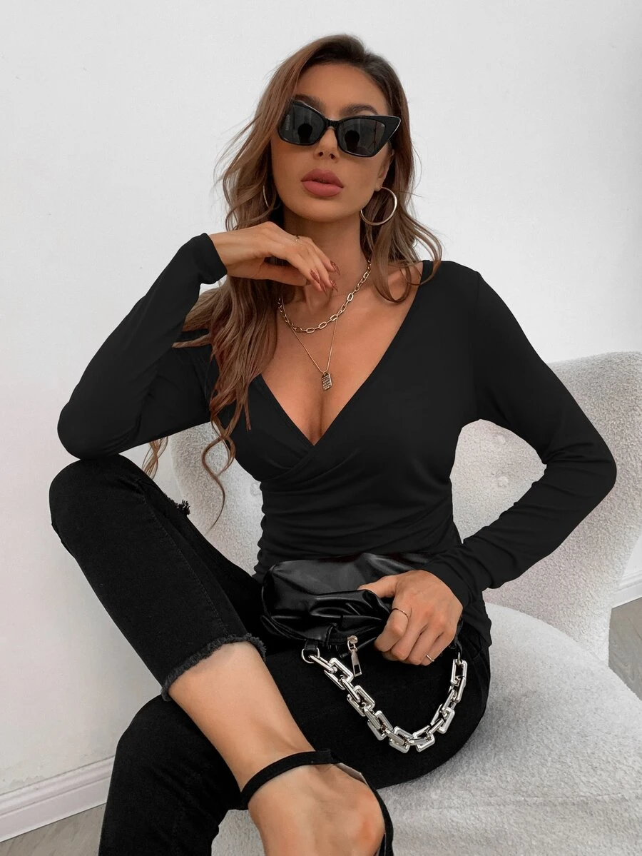 AAmilife Camiseta de cuello profundo fruncido lateral - Negro - Ver 1