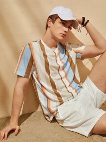 Manfinity RebelGame 宽松男士休闲纯色斜口袋短裤 - 白色 - 查看 5