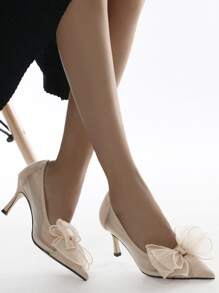 Bow Decor Mesh Panel Pumps