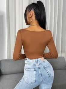 SHEIN SXY 鉤眼扣不對稱下擺短款T恤 - 棕色 - 查看 2