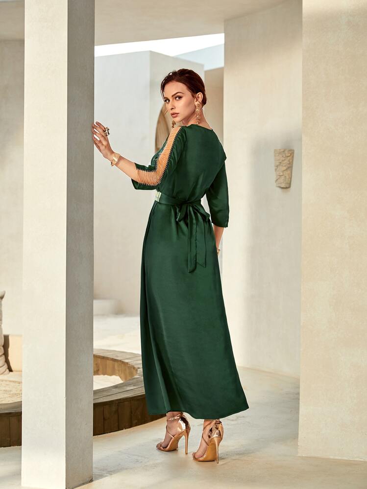 Al Najma 花卉刺繡鏈條細節連衣裙 - 墨綠色 - 查看 2