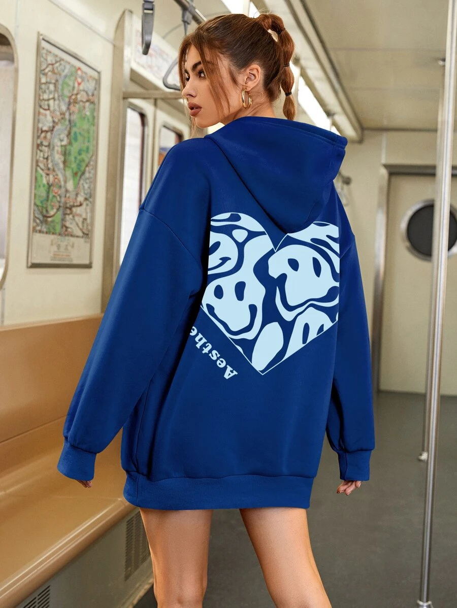 SHEIN Qutie 字母卡通图案落肩抽绳保暖连帽衫,适合毕业季、教师节、返校季等场合穿着。 - 寶藍色 - 查看 1