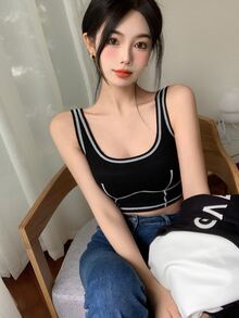 Tank Top Crop dengan Jahitan Kontras - Hitam - View 4