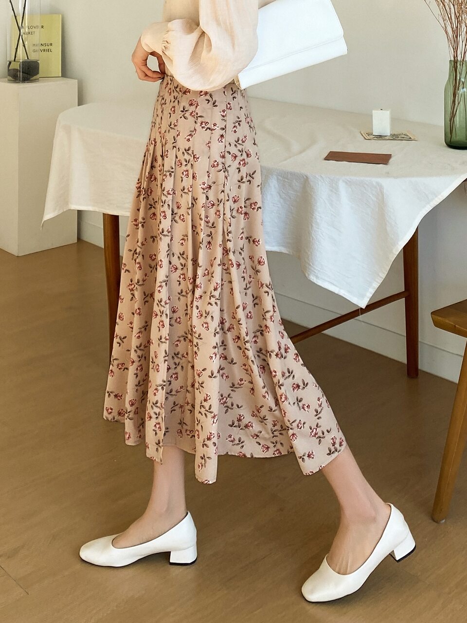 High Waist Allover Floral Print Plicated Detail Skirt