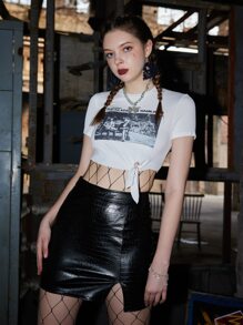 ROMWE Grunge Punk Camiseta corta con slogan con estampado de figura con nudo de canalé - Blanco - Ver 5