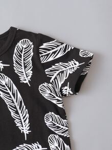 Niñito Pantalones deportivos con camiseta con estampado de pluma - Negro - Ver 3