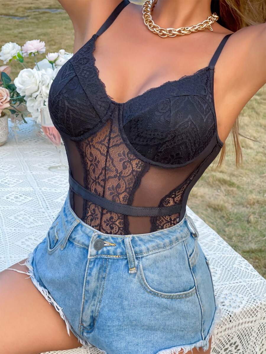 SHEIN VCAY 拼接蕾絲透視網紗吊帶連體衣 - 黑色 - 查看 1