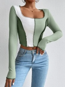 SHEIN EZwear Camiseta corta de color combinado con puntada de cuello cuadrado