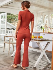 紐扣細節下擺開叉T恤和喇叭褲 - 紅木色 - 查看 2