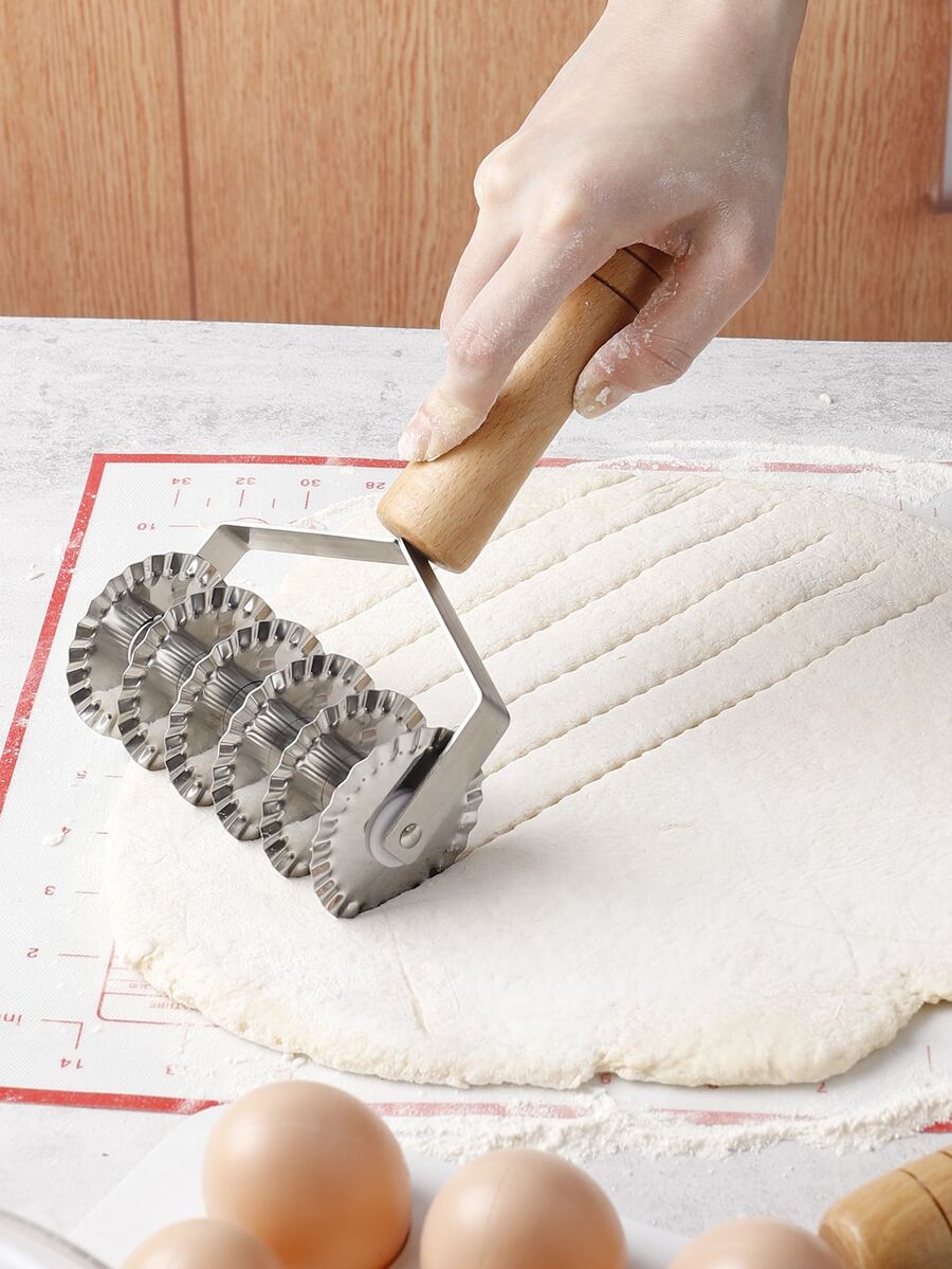 1pc Wooden Handle Dough Roller Cutter - Multicolor - View 1