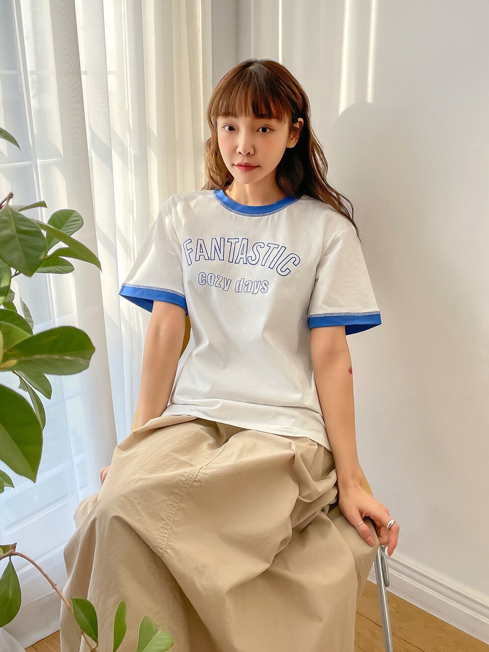 Letter Graphic Contrast Trim Tee