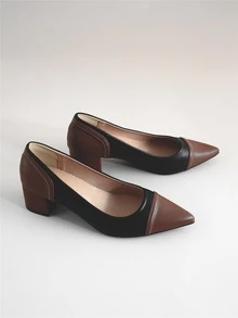 Zapatos de tacón de dos tonos con tacón grueso