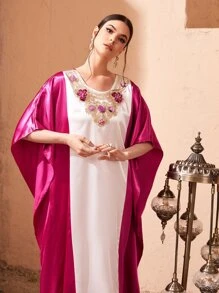 Al Najma 貼花珍珠細節緞面土耳其長袍 - 彩色 - 查看 3