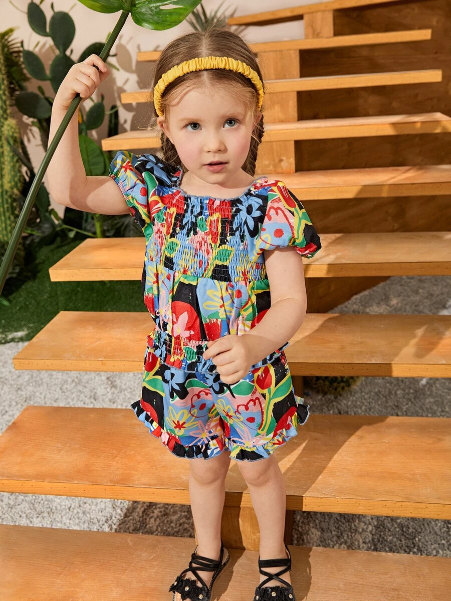 SHEIN Toddler Girls Floral Puff Sleeve Top & Ruffle Hem Shorts - Multicolor - View 1