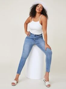 SHEIN Essnce 大碼高腰緊身牛仔褲 - 淺色水洗藍 - 查看 2