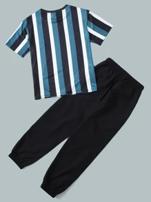 SHEIN Tween男孩磚塊條紋及字母圖案t恤和帶抽繩的運動褲 - 彩色 - 查看 2