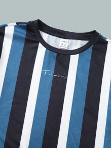 SHEIN Tween男孩磚塊條紋及字母圖案t恤和帶抽繩的運動褲 - 彩色 - 查看 4