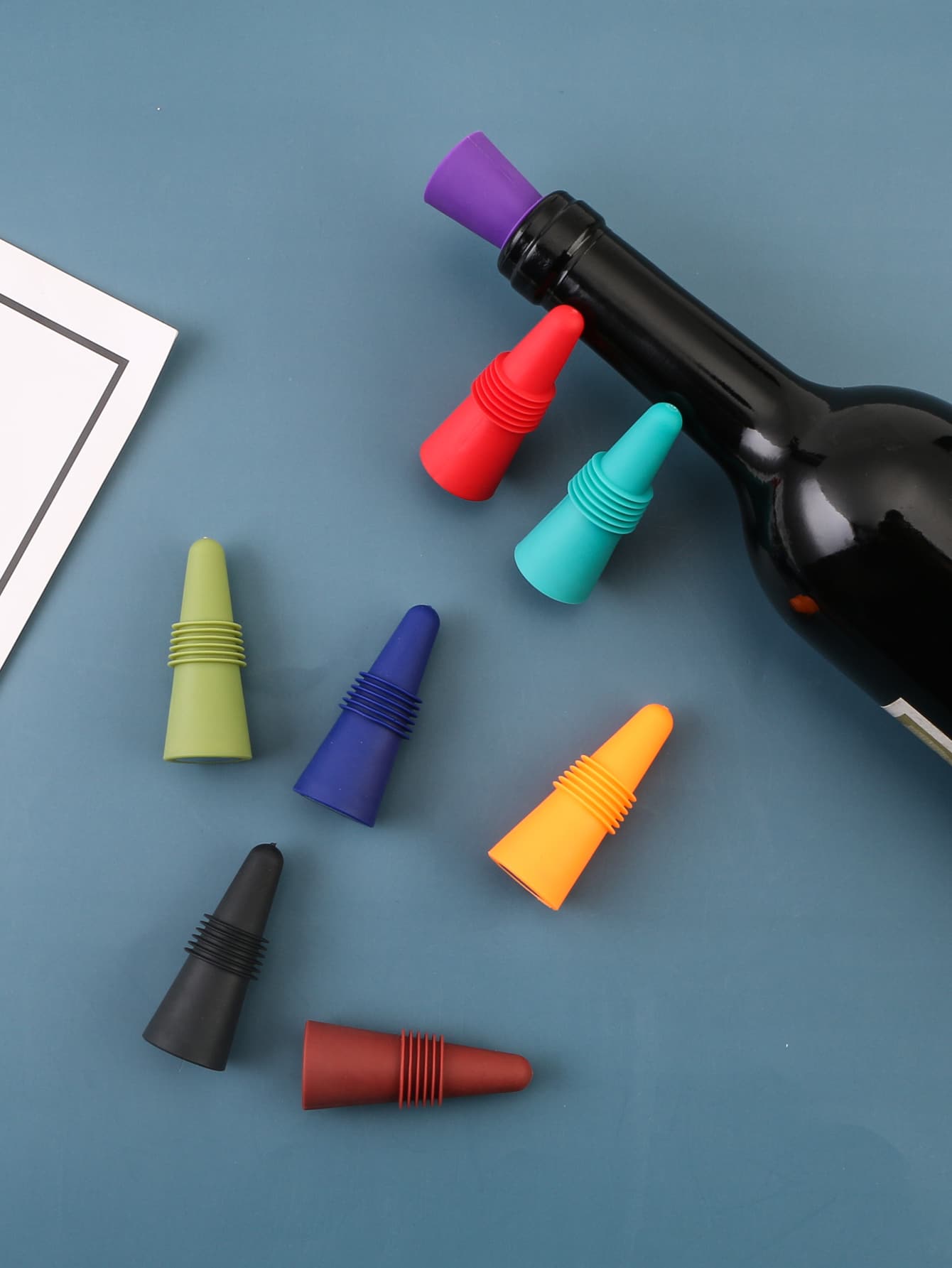 1入組隨機色矽膠紅酒瓶 - 彩色 - 查看 1