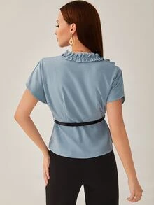 Mulvari 多層褶邊蝙蝠袖腰帶襯衫 - 霧霾藍 - 查看 2