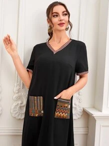 Al Najma 1 Stück Tunika Kleid mit Chevron Tasche, V-Kragen