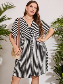 Vestido de rayas verticales con nudo delantero - Blanco y Negro - Ver 4