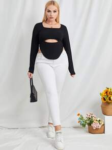 Plus Cut Out Curved Hem Crop Tee - Black - View 5