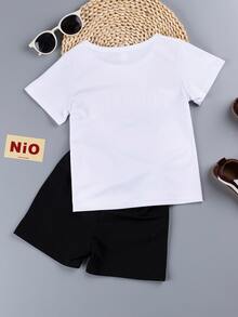 小男童標語和迷彩印花T恤和短褲 - 黑與白 - 查看 2