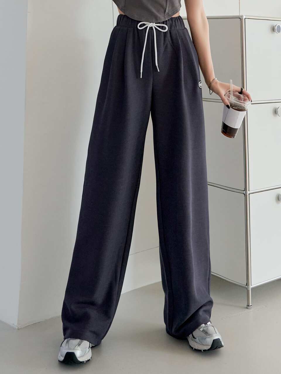 Letter Patch Drawstring Wide Leg Sweatpants Women Joggers
