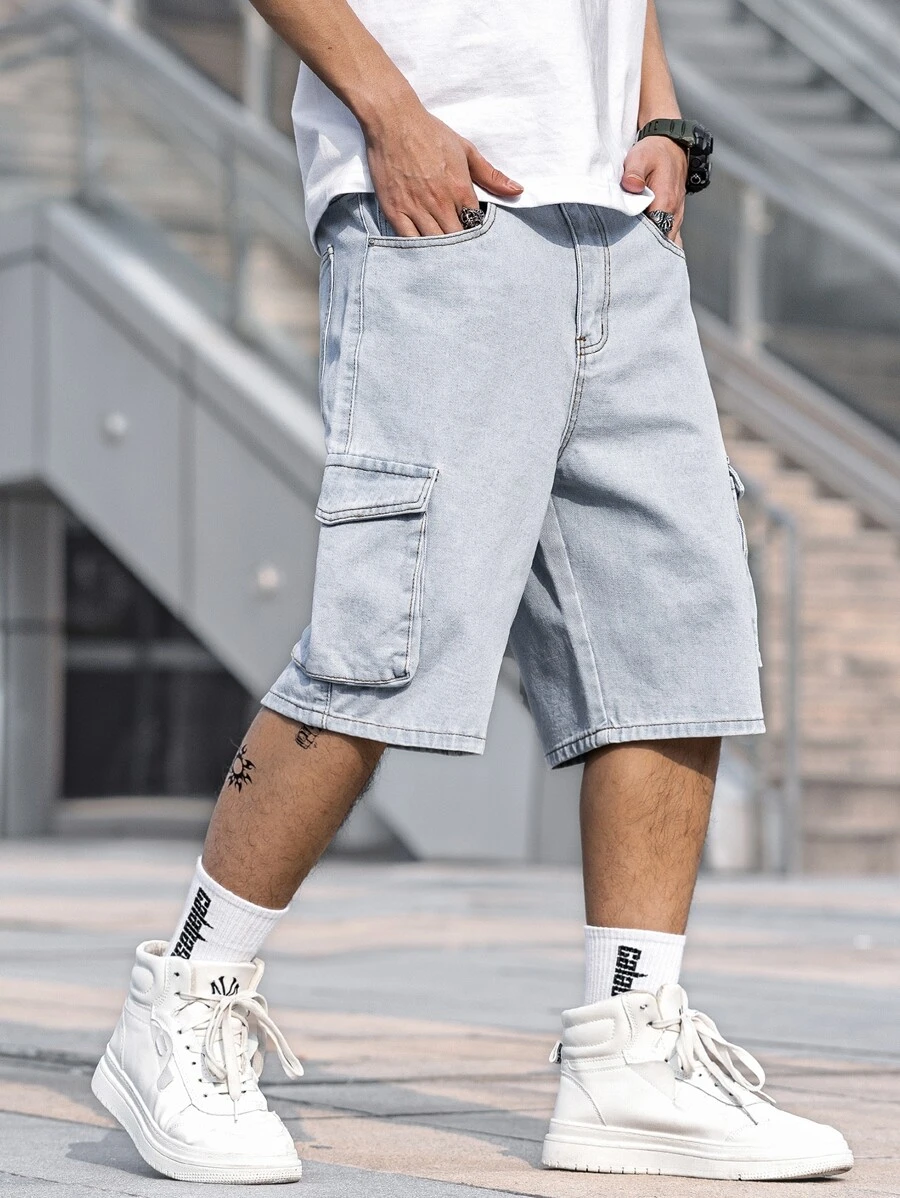 Manfinity 男士側翻蓋口袋百慕大牛仔短褲 - 淺色水洗藍 - 查看 1