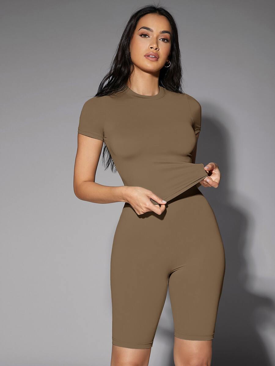 Silquee 纯色合身 T 恤 - 摩卡棕 - 查看 1