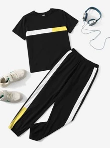 SHEIN 男孩拼色T恤和拼接側縫束腳褲套裝 - 黑色 - 查看 1
