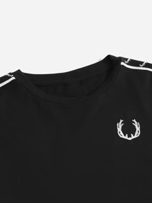 SHEIN Boys Graphic Embroidered Tape Side Tee & Track Shorts Set - Black - View 4