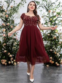 SHEIN Belle 大碼珍珠蕾絲拼接缺口領褶皺下擺雪紡伴娘連衣裙 - 酒紅色 - 查看 7