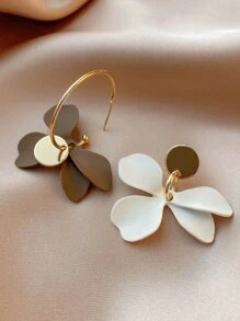 Flower Decor Drop Earrings Valentines - Multicolor - View 1
