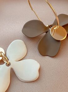 Flower Decor Drop Earrings Valentines - Multicolor - View 3