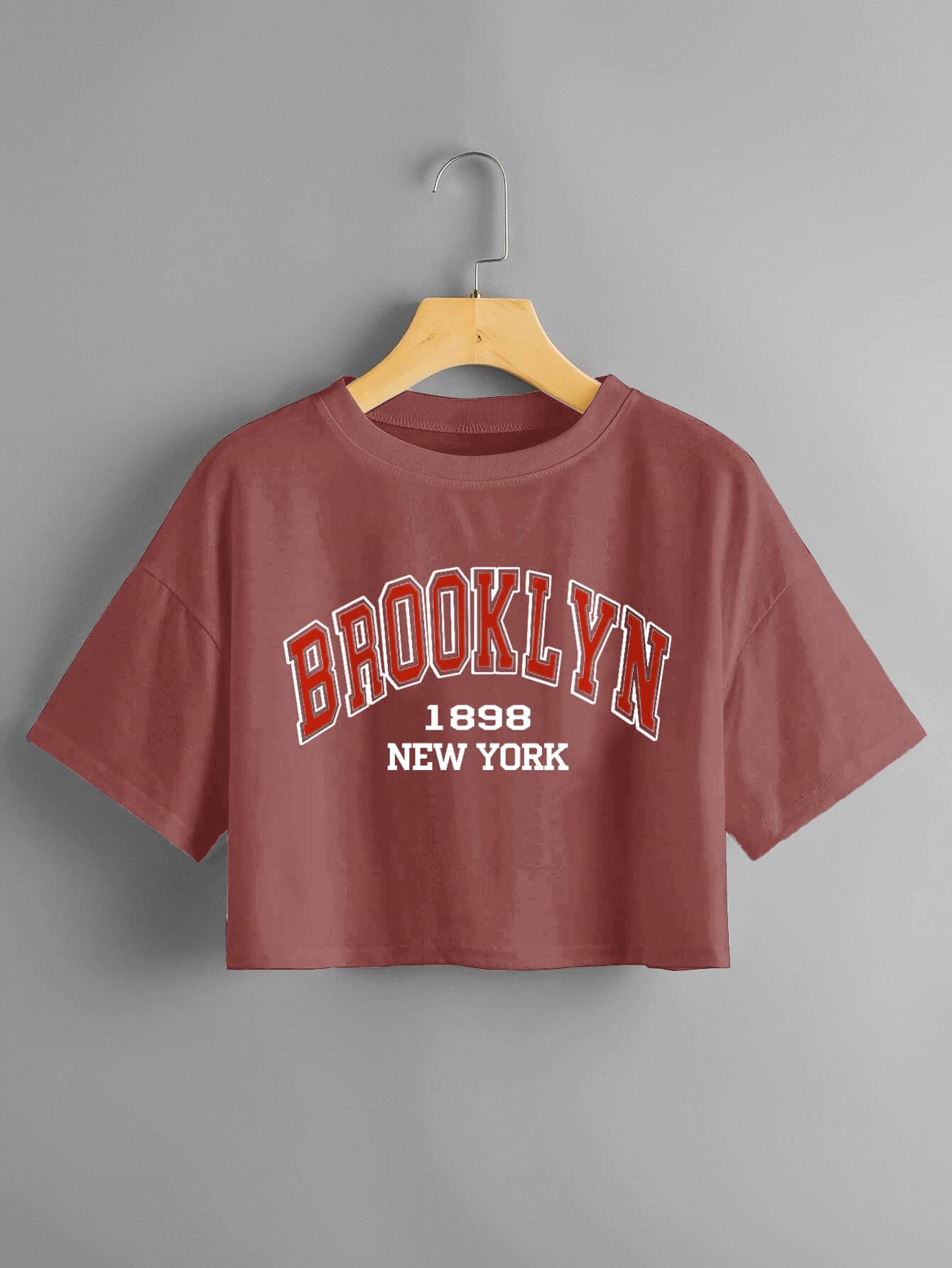 SHEIN Unity Camiseta corta de hombros caídos con estampado de letra - Color caoba - Ver 1