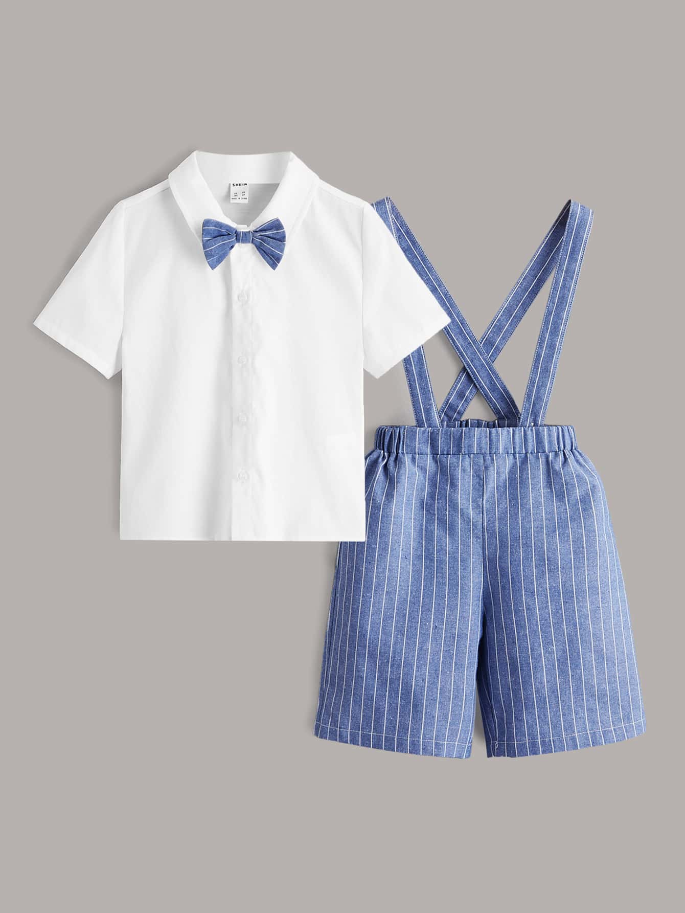 SHEIN 小男童前蝴蝶結襯衫和條紋圖案短褲帶背帶 - 藍白色 - 查看 1