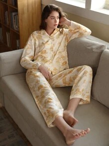 SHEIN Unity 缺口領山水圖案襯衫和褲子睡衣套裝 - 彩色 - 查看 4