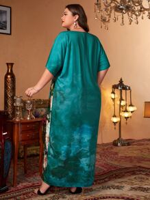 Mulvari Plus Batwing Sleeve Floral Dress