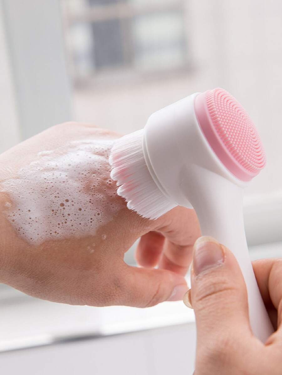 Deep Cleanse and Exfoliate Your Skin With This 2in1 Face Brush