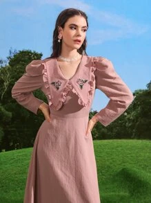 Mulvari 刺繡貼花荷葉邊羊腿袖洋裝 - 藕粉色 - 查看 1
