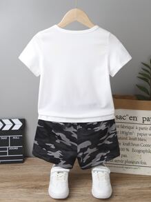 SHEIN Chàng trai trẻ In Khủng long Áo thun & Camo In Quần short - Nhiều màu - Xem 2