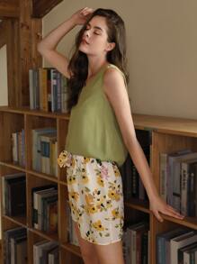 SHEIN Unity 背心上衣和花卉圖案打結細節短褲睡衣套裝 - 彩色 - 查看 7